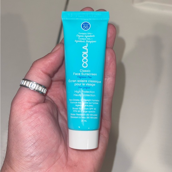 New Coola Classic Face Sunscreen SPF 50 travel size - Picture 3 of 4